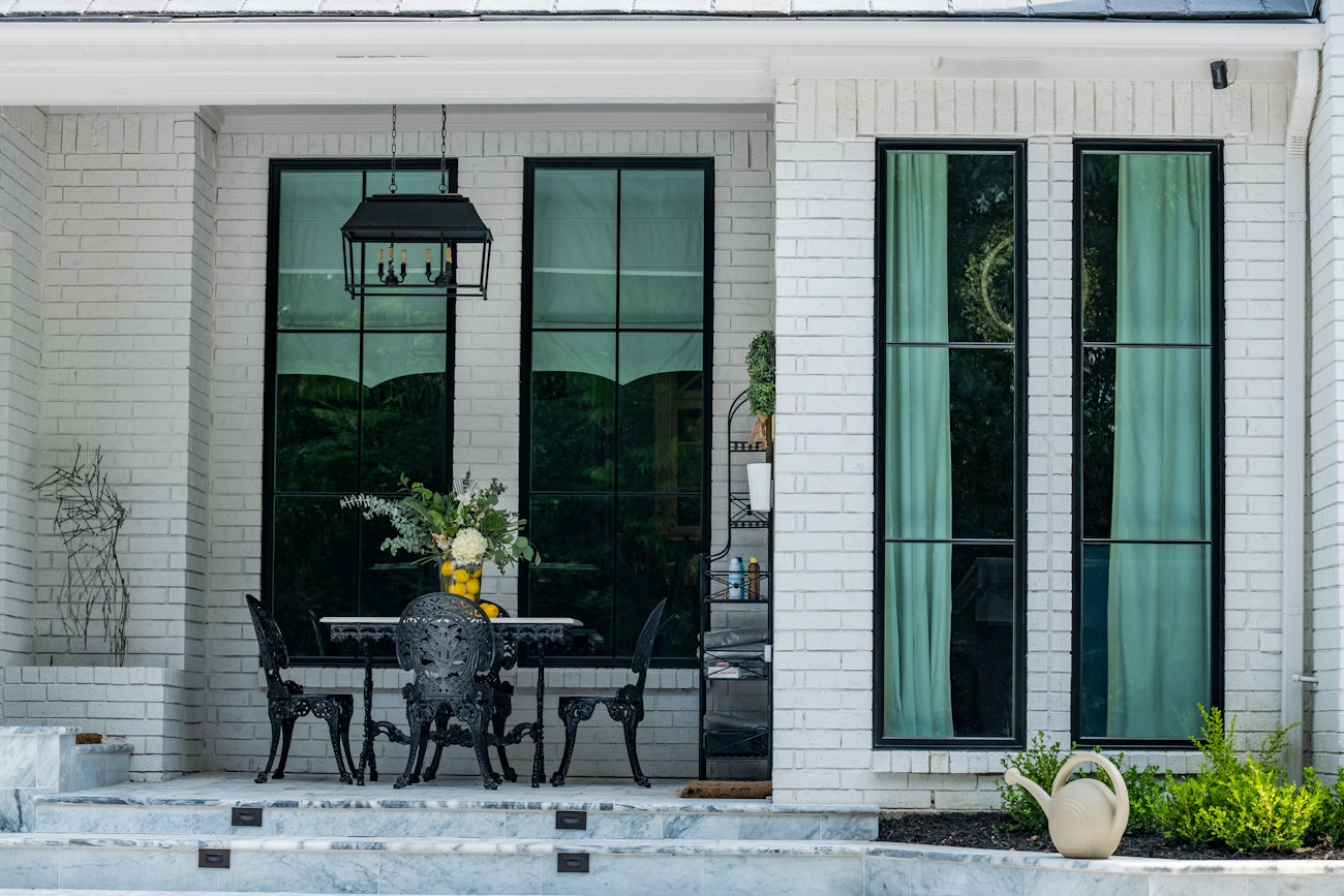 Black Andersen ESeries Wood Windows Installed in Arlington, Texas