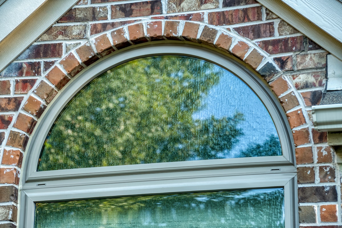Circle Top Picture Window