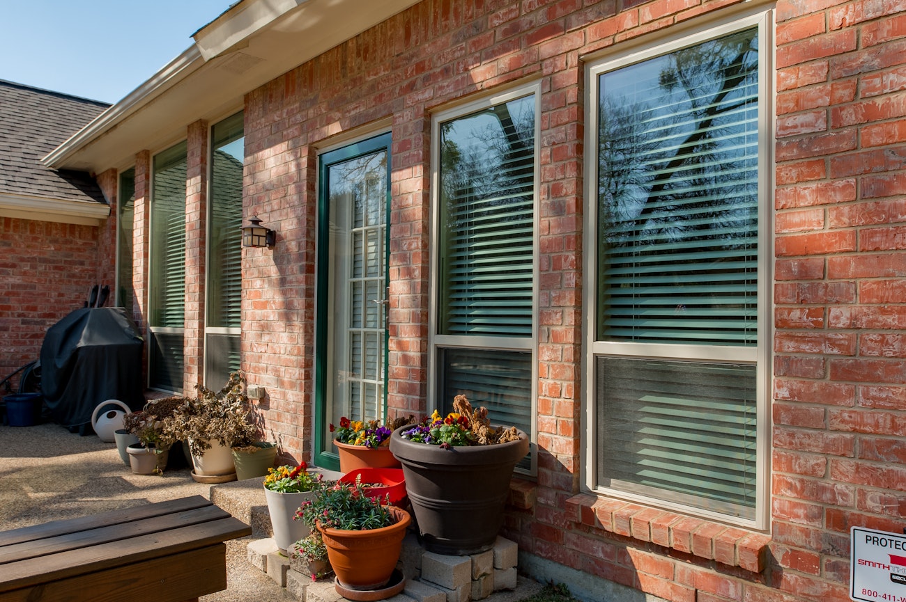 Brennan Traditions replacement windows project in Garland, Texas